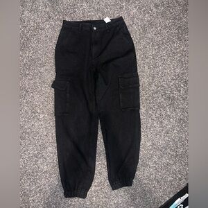 SHEIN Black Cargo Jeans for Women